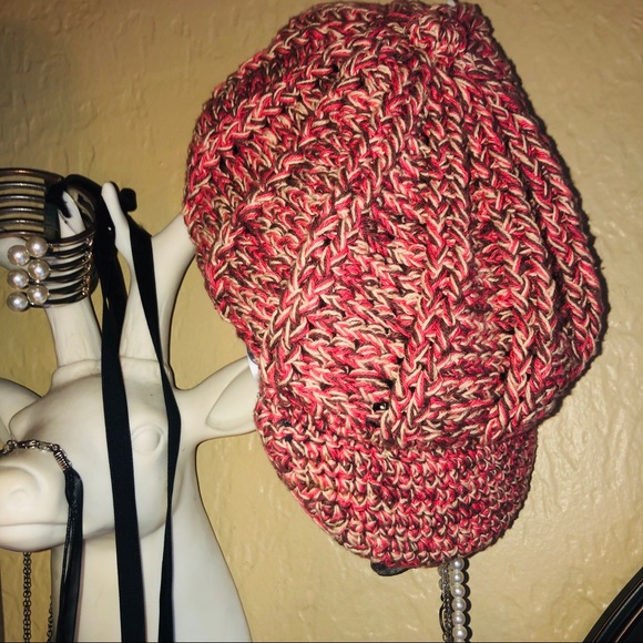 D&Y Accessories - NWOT- D&Y KNIT CABBIE HAT D&Y Accessories - NWOT- D&Y KNIT CABBIE HAT
